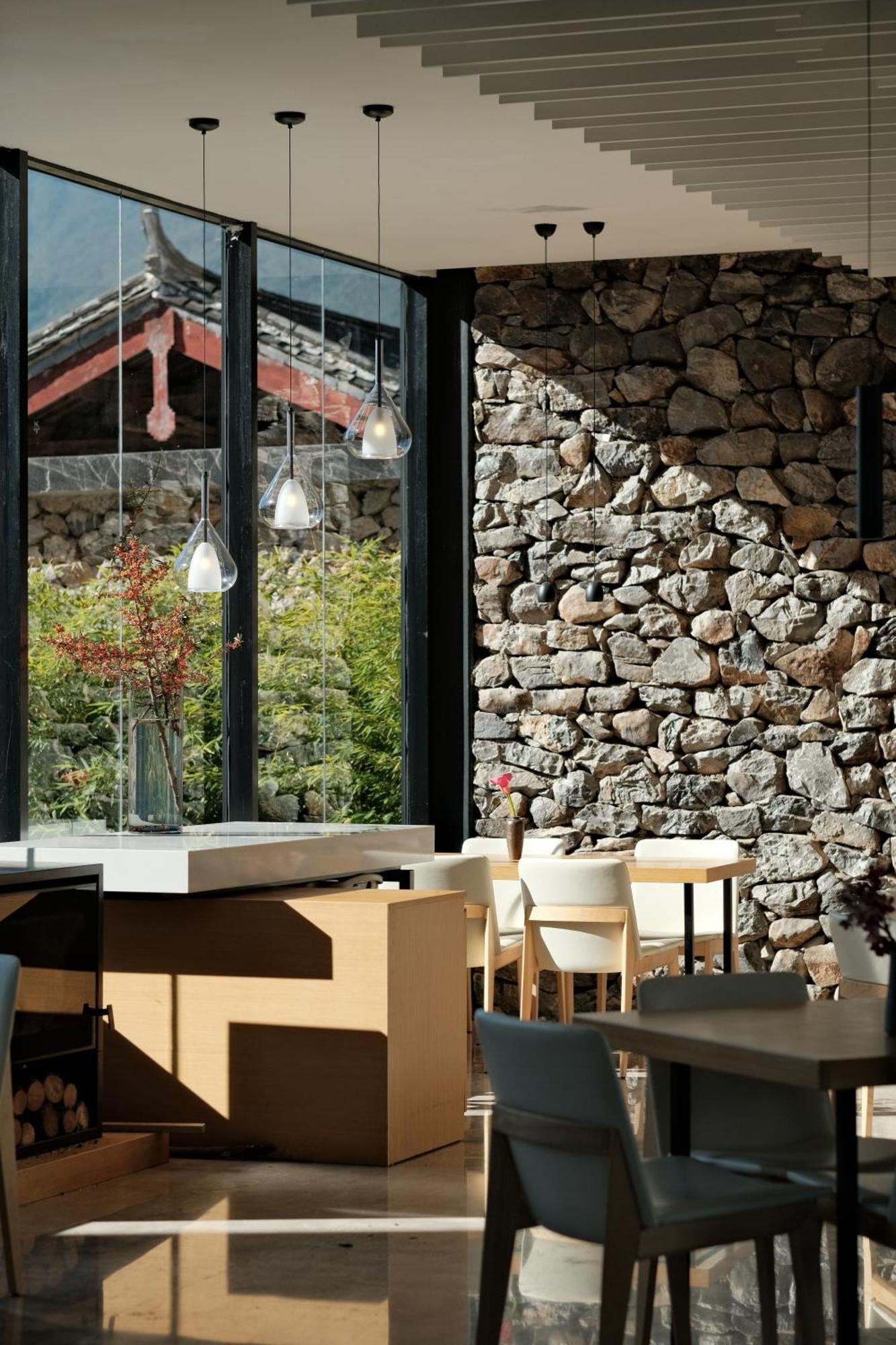 ליג'יאנג The Rock Hotel מראה חיצוני תמונה
